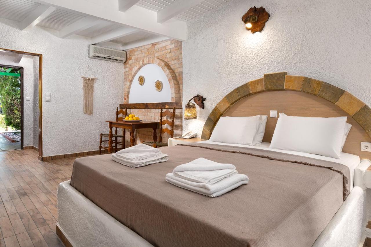 Elefteria Apts & Suites Kolymbia Exterior foto