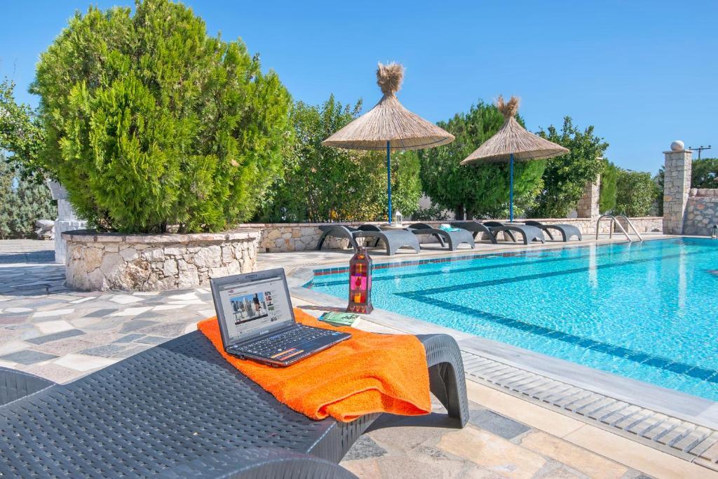 Elefteria Apts & Suites Kolymbia Quarto foto